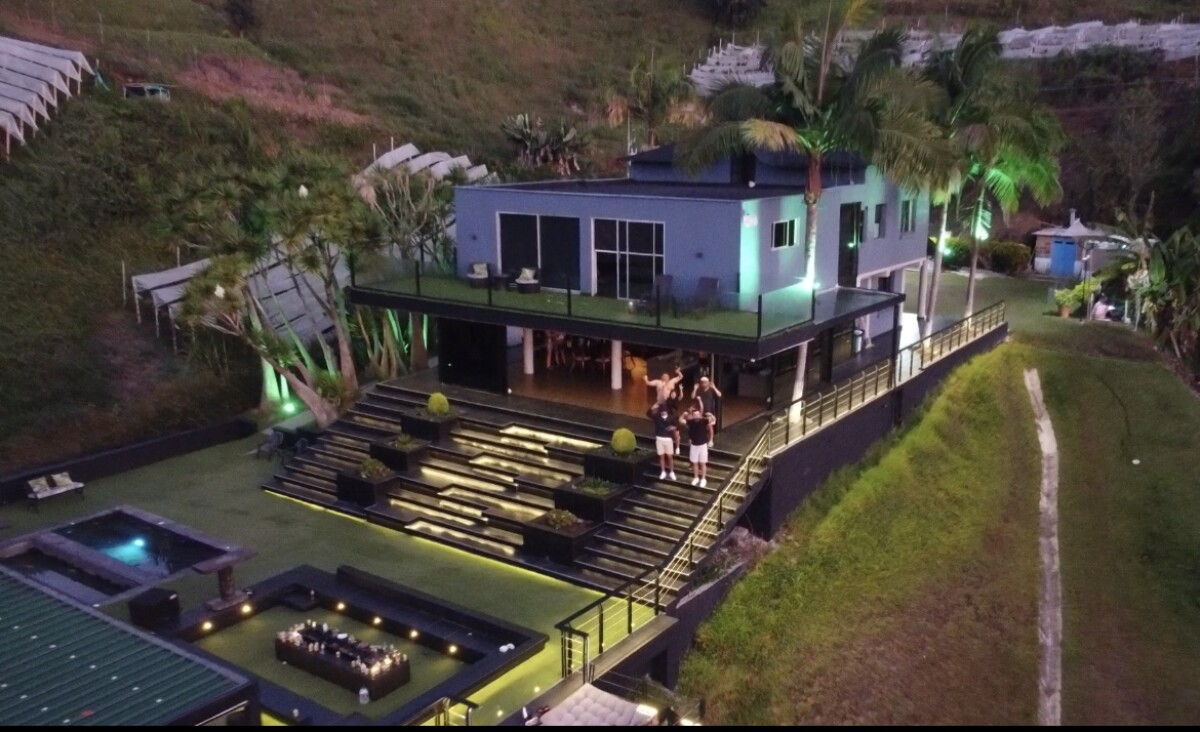 Blackout Villa Experience