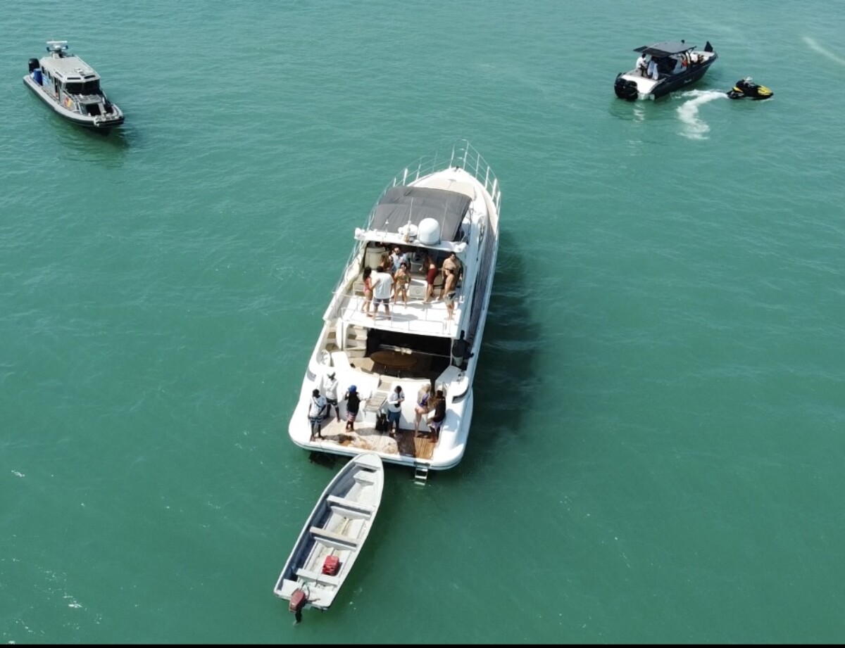 Yacht Blackout Tours